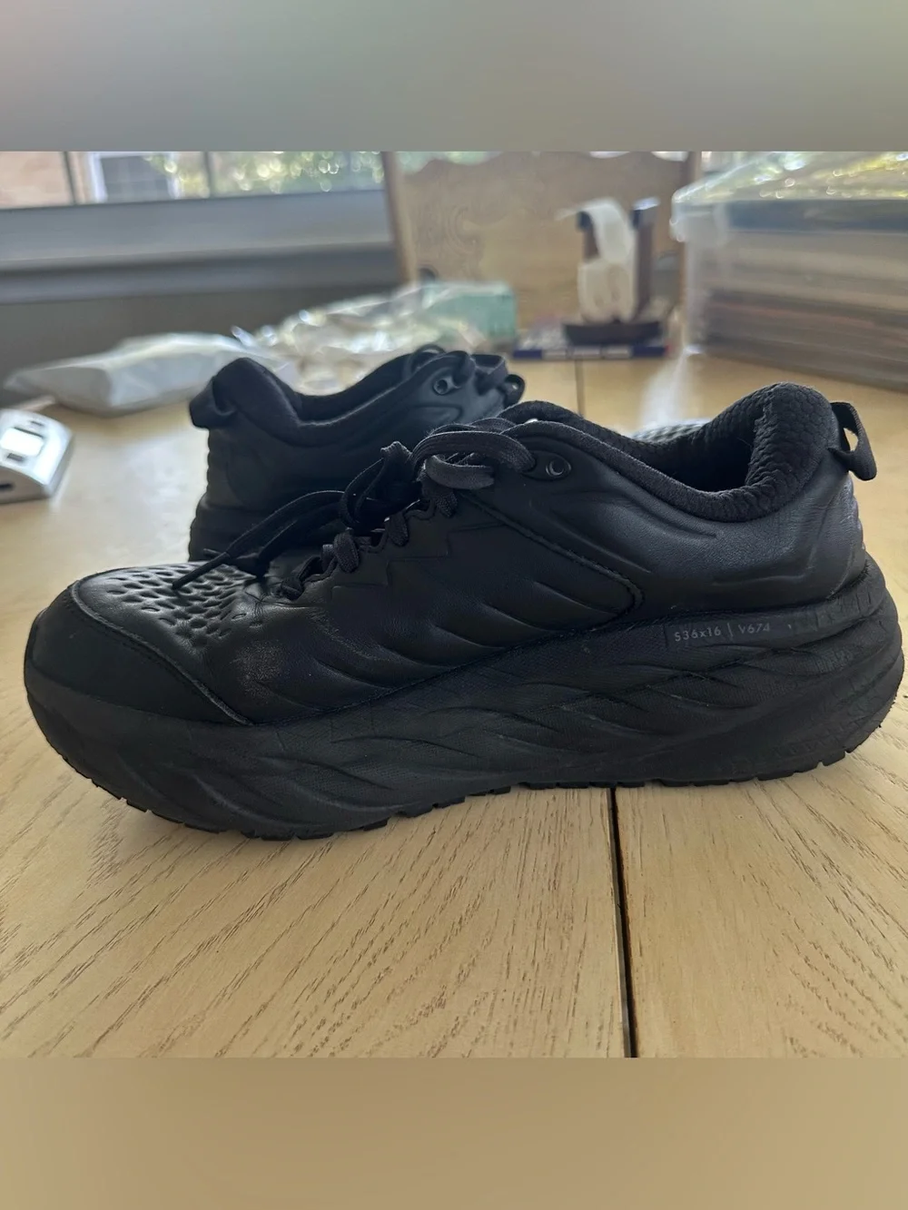 HOKA One One Bondi SR Black Running Shoes Sneakers Women’s 8.5